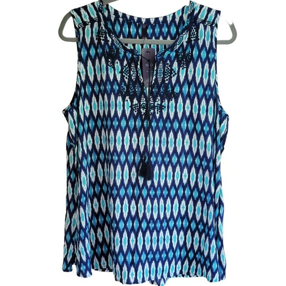 NYDJ Tops - NWT NYDJ Sleeveless Blouse Diamond Tapestry Beautiful Lightweight